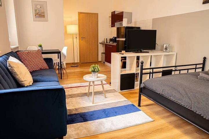 Ganze Wohnung, Fullhouse | Halle | T28 Wolf Apt. in Halle, Saale-Unstrut