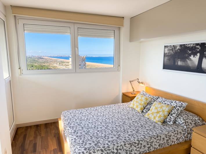 Ganze Wohnung, Geräumige Wohnung in Valencia mit Meerblick - 160 qm in Valencia, Costa de Valencia