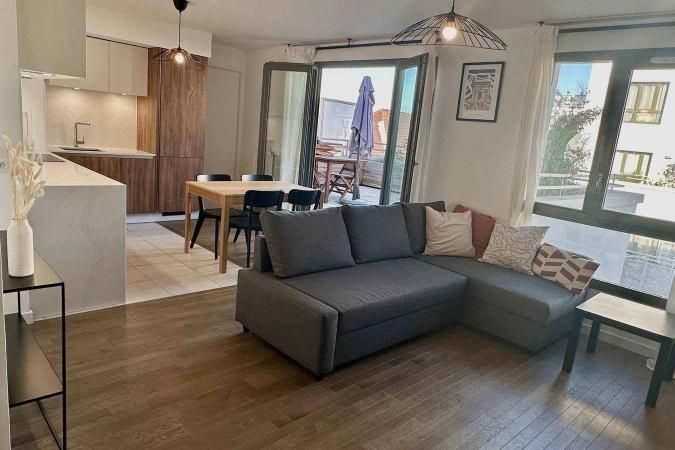 Ganze Wohnung, Luminous apartment with terraces in Saint-Denis, Seine-Saint-Denis