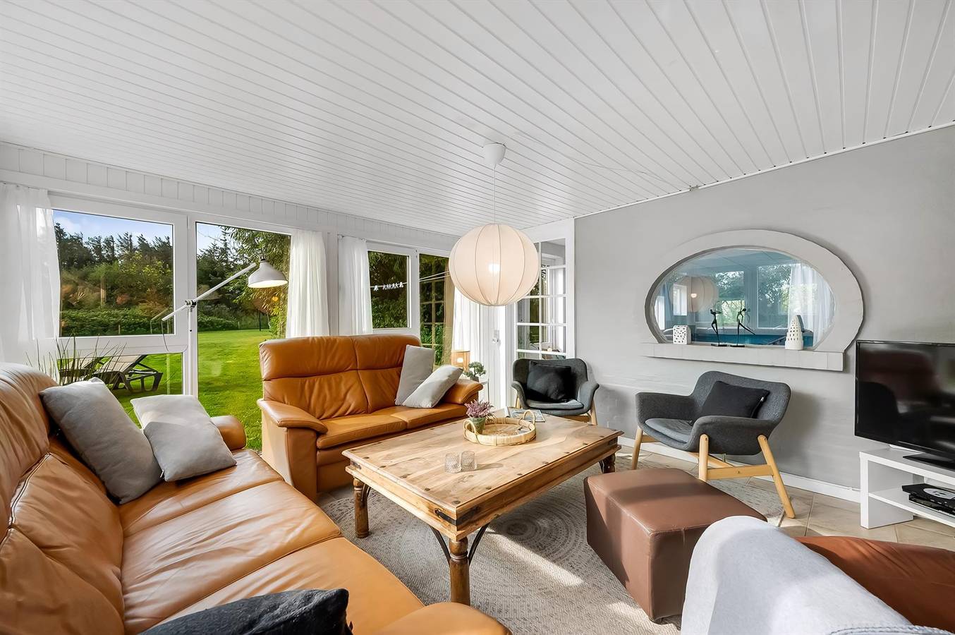 Stunning home in Ringkøbing w/ Sauna, Indoor swimming pool and 4 Bedrooms in Lodbjerg Hede, Ringkøbing