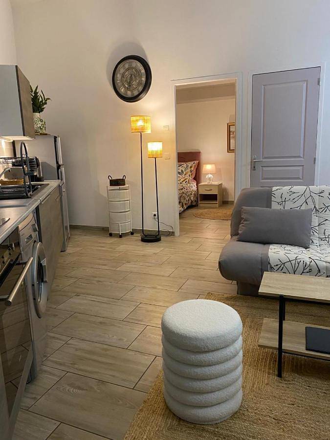 Location de vacances pour 2 personnes, avec jardin à Saint-Jean-de-Fos - 3