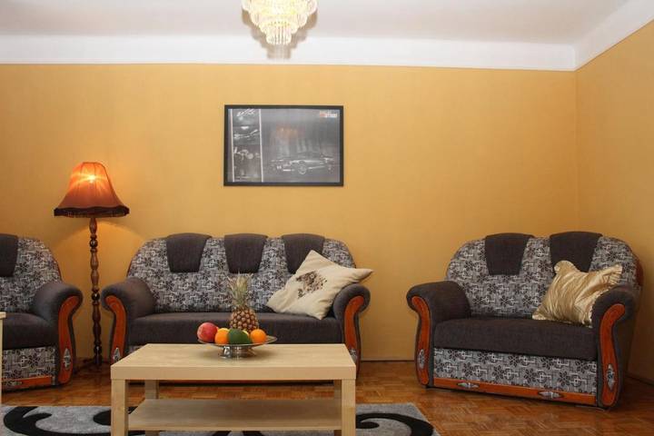 Location de vacances pour 7 personnes, avec vue et balcon, adapté aux familles à Budapest
