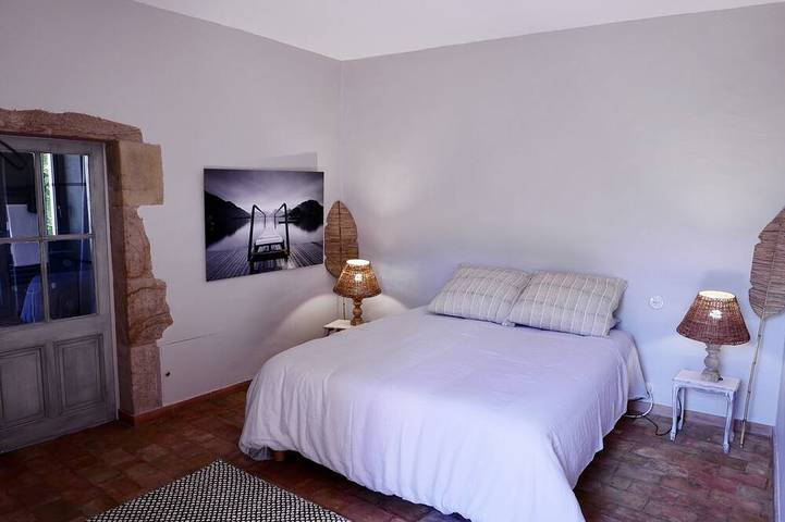 Gîte pour 16 personnes, avec jardin à Les Mages - 4