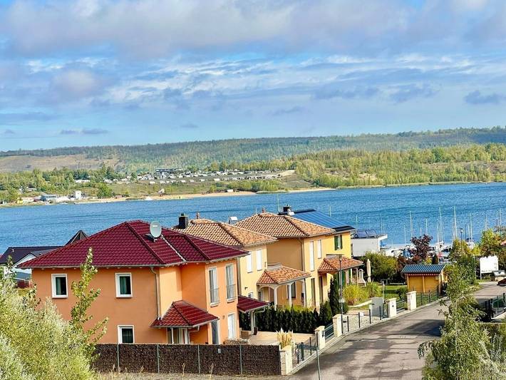 Ferienwohnung für 4 Personen, mit Terrasse und Seeblick in Thüringer Kernland