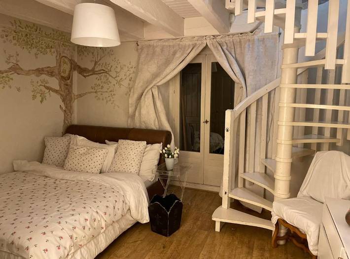 Gîte pour 2 personnes, avec terrasse ainsi que vue et jardin à Veigy-Foncenex - 2