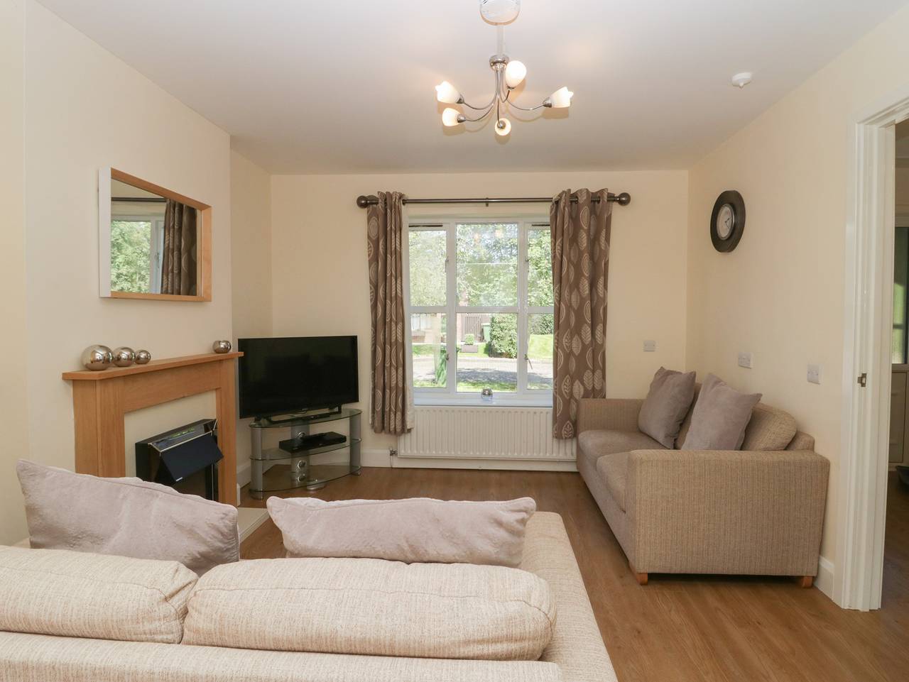 Jubilee Two Bedroom House Pet Friendly in Penrith, Lake District