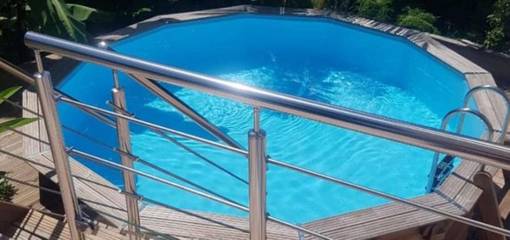 Gîte pour 2 personnes, avec piscine et terrasse dans Plage du Rocroy