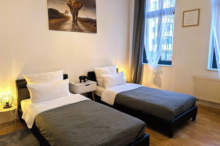 Apartamento entero, CaSa Apartment East Field - 5 beds, family-friendly, fully equipped in Magdeburgo, Elbe-Börde-Heide