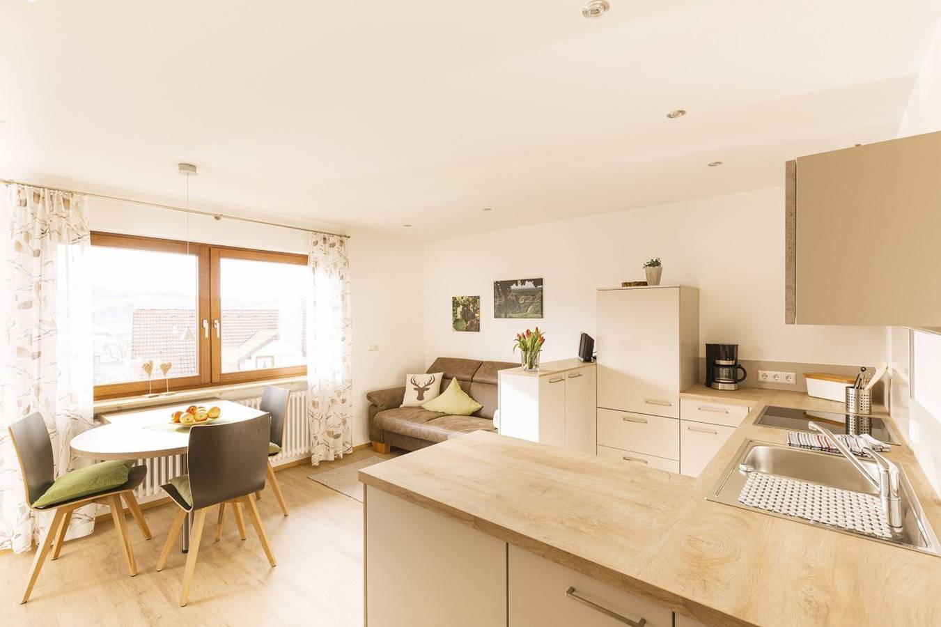 Ganze Wohnung, Ferienwohnung 'Hofquartier' mit Gemeinschaftsgarten, Balkon und Wi-Fi in Kappelrodeck, Mittlerer Schwarzwald