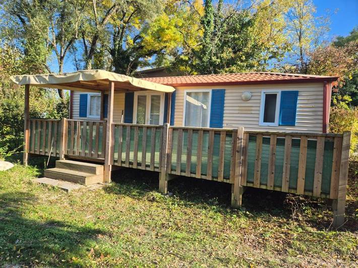 Location de vacances pour 6 personnes, avec terrasse et piscine à Saint-Thomas-en-Royans - 2