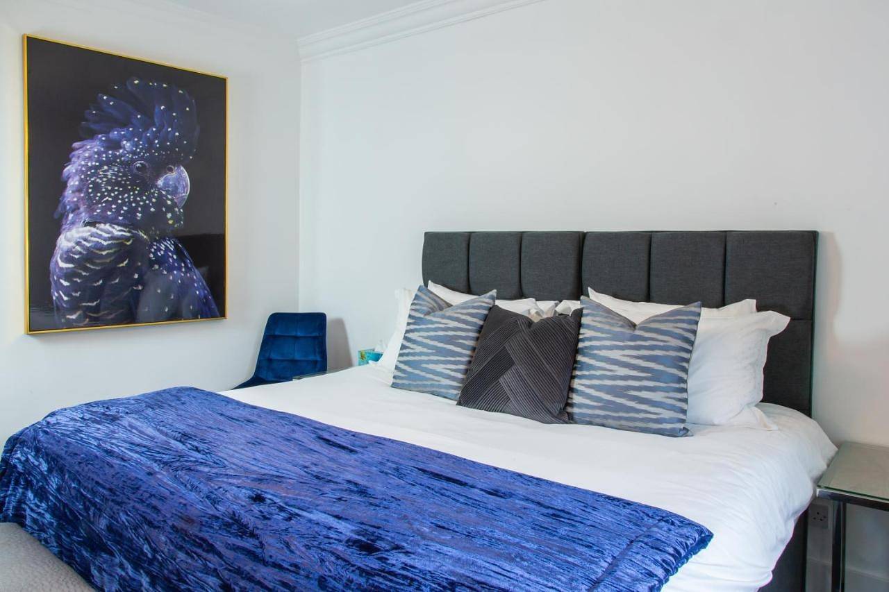 Entire apartment, Two-Bedroom Apartment in Warrington, Cheshire