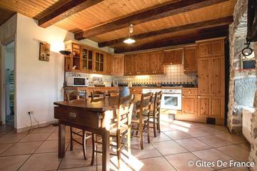 Gîte pour 6 Personnes dans Chambon-sur-Lac, Région de Besse-et-Saint-Anastaise, Photo 3