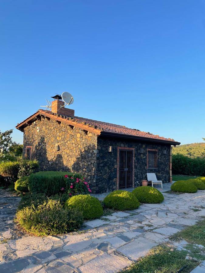 Chalet per 4 persone, con panorama e terrazza nonché giardino in Sicilia