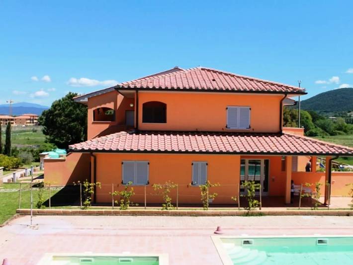 Ferienwohnung für 6 Personen, mit Terrasse und Pool