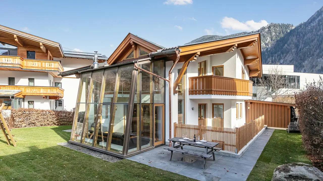 Vakantiehuis voor 18 personen met terras in Mayrhofen, Zillertaler Alpen