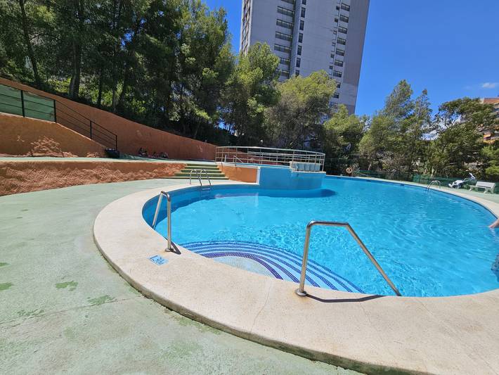 Ferienwohnung für 6 Personen, mit Terrasse und Garten, kinderfreundlich in Benidorm