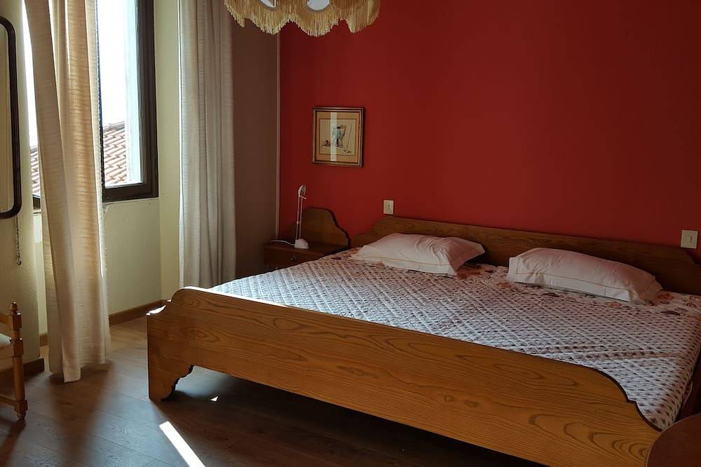 Malerische Villa mit Blick auf den Lago Maggiore in Oggebbio, Oggebbio Gemeinde