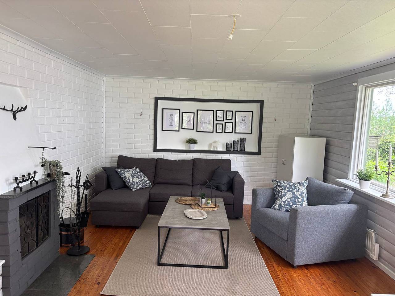 Schwedenhaus am See – Ferienhaus mit Motorboot & Steg in Storfors in Storfors, Värmland