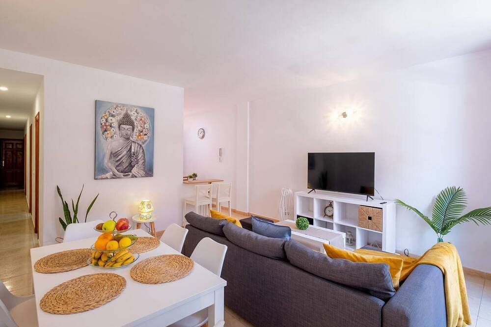 Entire apartment, Ayre Aridane by Huskalia in Los Llanos, Los Llanos de Aridane