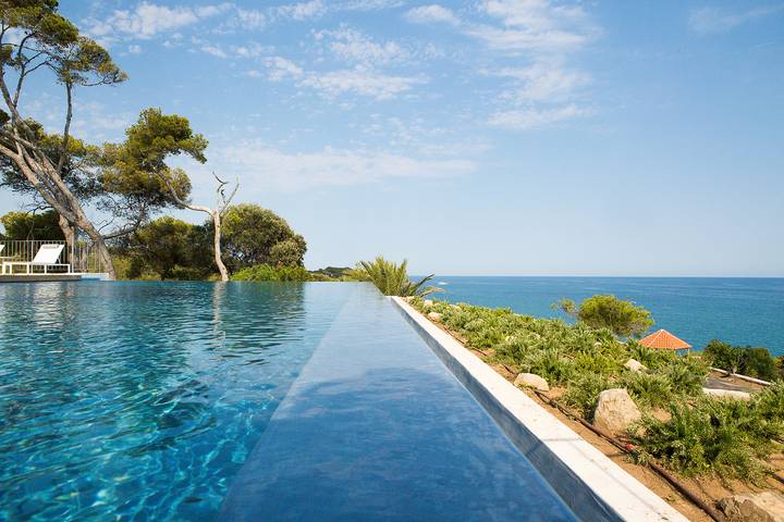 Location de vacances pour 12 personnes, avec piscine ainsi que jardin et vue sur l’océan à Vilanova i la Geltrú - 3