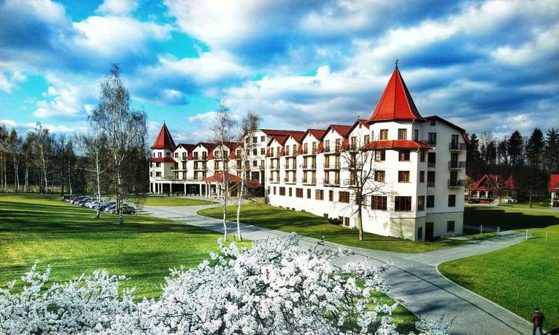 Hotel dla 2 osób, z basen i jacuzzi oraz ogród i sauna w Park Narodowy Gór Stołowych
