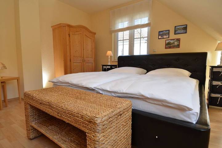 Ferienhaus für 6 Personen, mit Garten in Middelhagen - 2