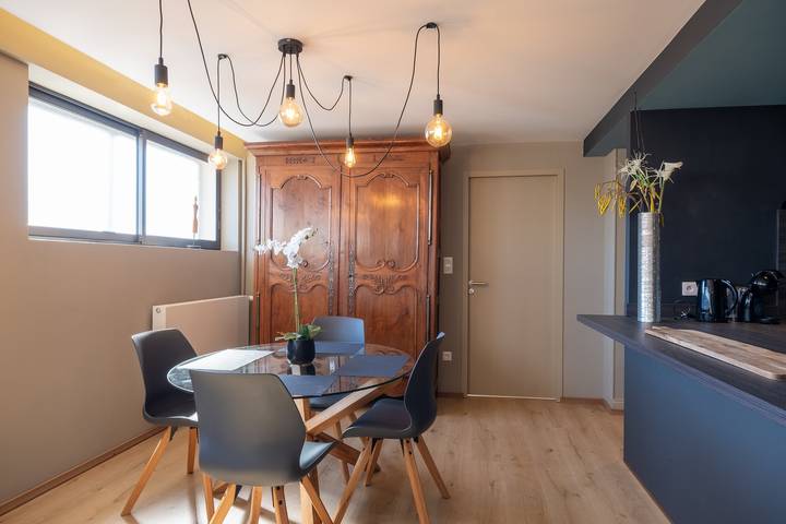 Appartement entier, Appartement d'architecte 'Atypique'  type T3 avec Jardin Partagé à Epinal in Épinal, Région d'Épinal