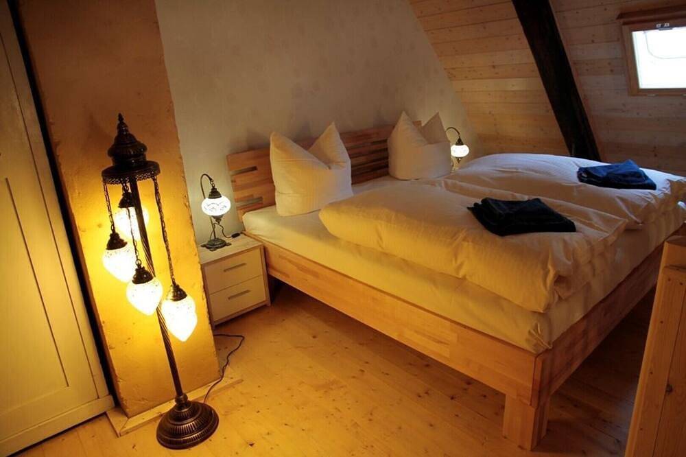 Kristallhaus 'anno 1438', Apartment 'Amethyst' in Quedlinburg, Harzvorland