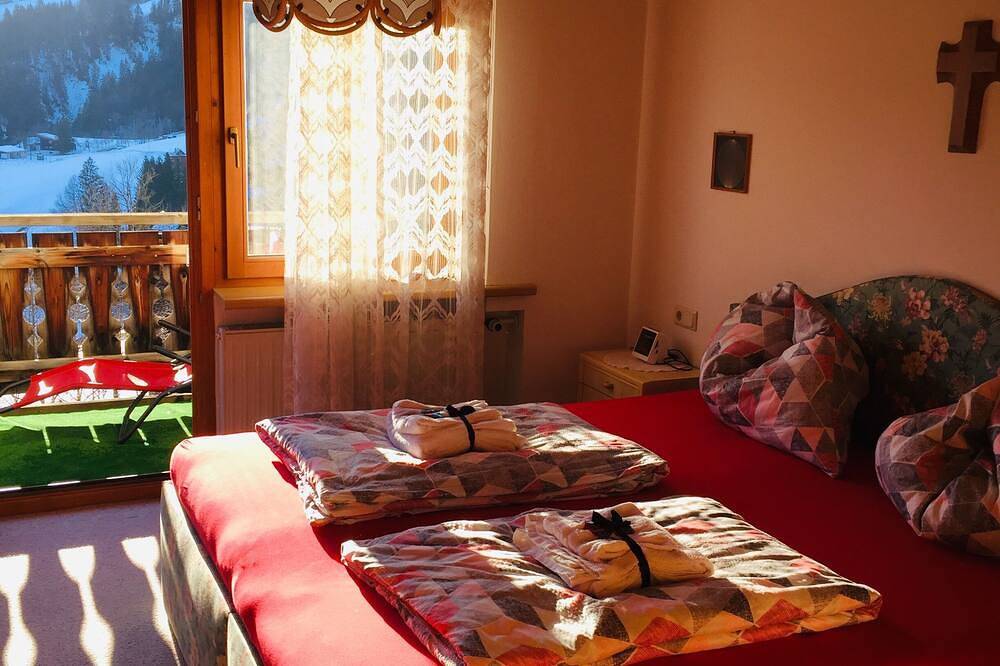 Ganze Wohnung, Gemütliches Familien-Apartment mit Balkon u Bergblick, direkt neben Wanderwegen. in Dornbirn, Rheintal-Bodenseegebiet