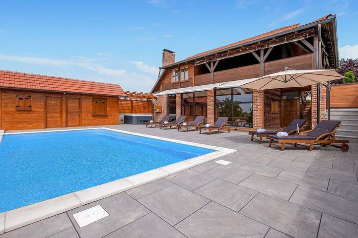 Ferienhaus für 8 Personen, mit Sauna und Whirlpool