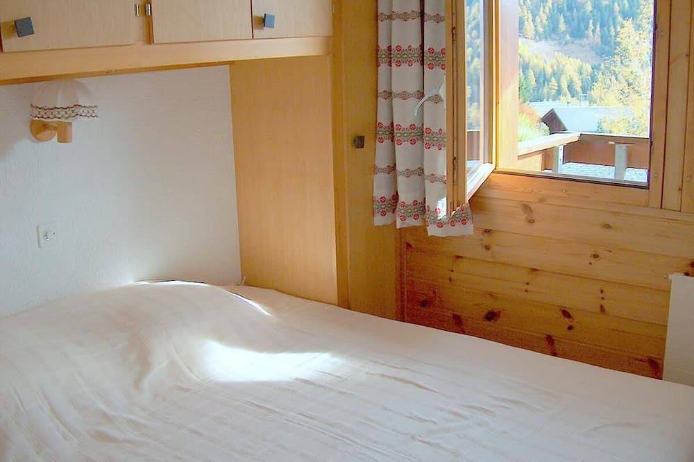 Ganze Wohnung, Aussen : Wohnung im 3. Stock eines Gebäudes, in Chandolin, für 2-4 Personen, Balkon mit Gartenmöbeln in Chandolin, Anniviers