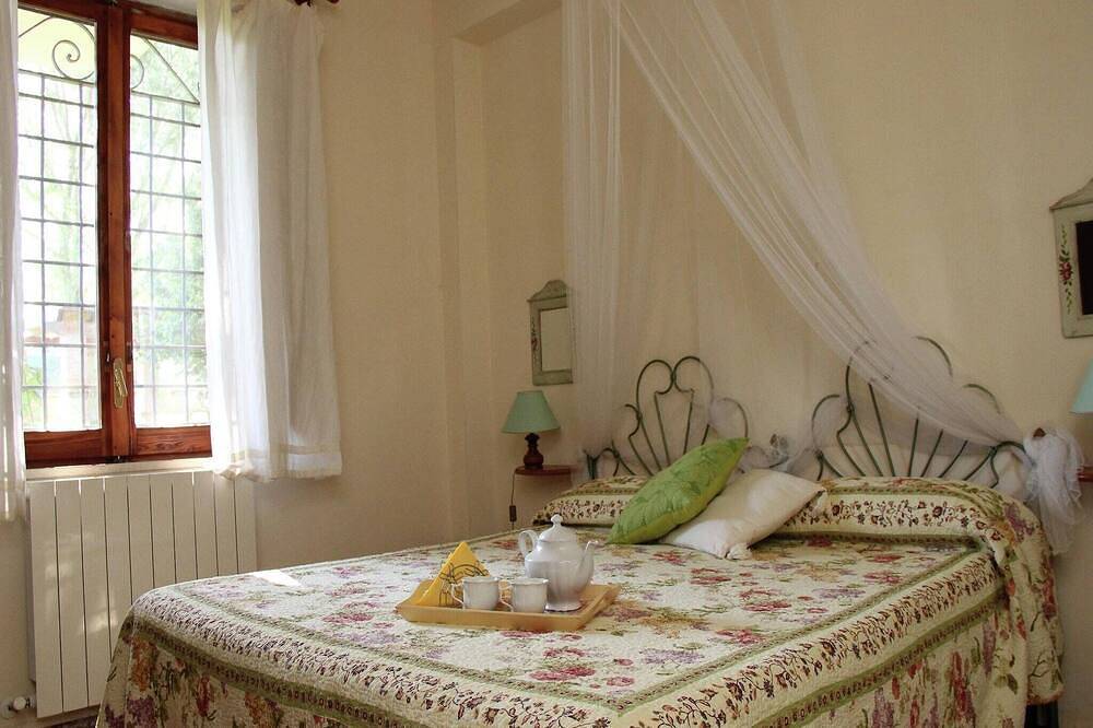 Casa rural en Marsciano con piscina y barbacoa in Marsciano, Provincia de Perugia