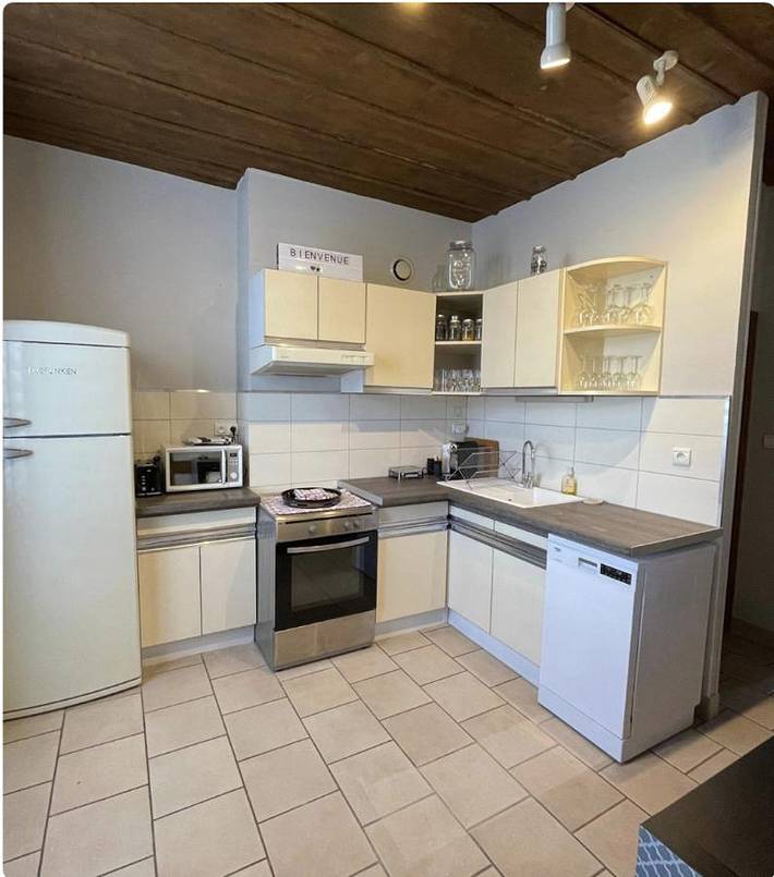 Location de vacances pour 6 personnes, avec vue et jardin à Aurillac - 2