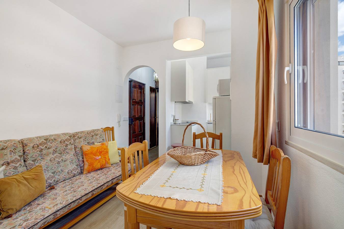 Ganze Wohnung, Apartment 'Lili' mit Wlan in Armação de Pêra (costa), Armação de Pera
