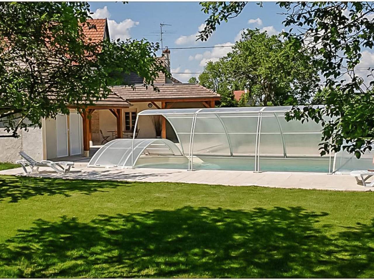 Agriturismo per 16 Persone in Saussy, Digione e dintorni