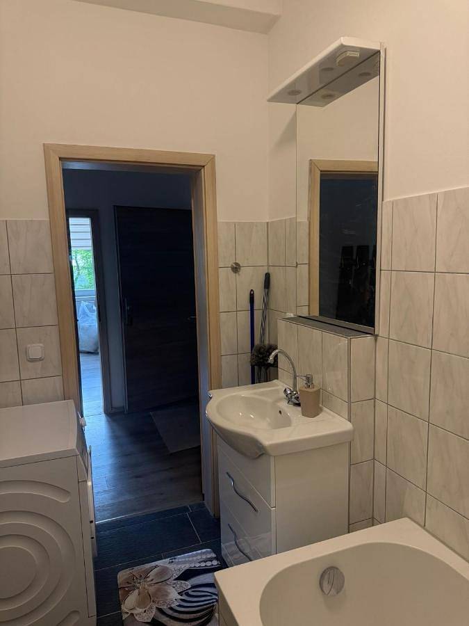 Ferienwohnung für 5 Personen, mit Terrasse und Garten sowie Ausblick in Aue