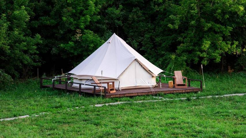 Camping für 4 Personen, mit Garten und Ausblick sowie Seeblick, mit Haustier in Tschechien - 3