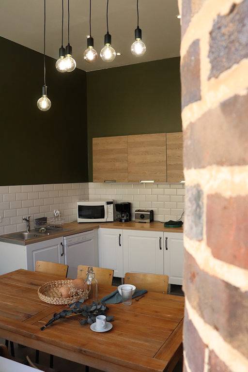 Gîte pour 19 personnes, avec terrasse et jardin dans Yonne - 4