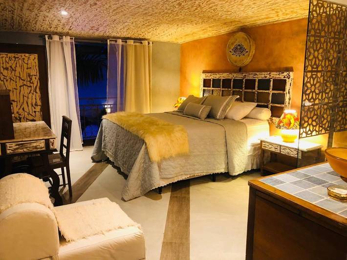 Alojamiento y desayuno para 3 personas, con sauna y piscina además de jardín y vistas - 1