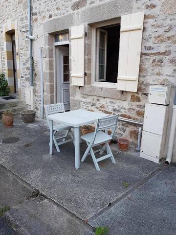 Gîte pour 2 Personnes dans Ambazac, Région de Limoges, Photo 1