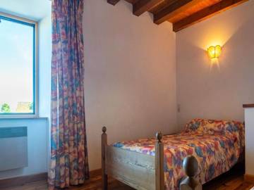 Gîte pour 6 Personnes dans La Fage-Saint-Julien, L'Aubrac, Photo 4