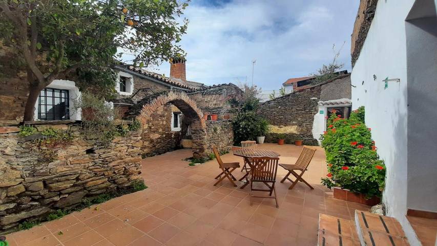 Casa rural para 7 personas, con Terraza y Jardín en Valle del Alagón