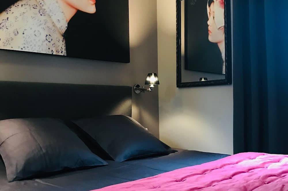 64 Le Mazet en Provence con piscina privada climatizada y jardín mediterráneo in Roquevaire, Marsella region