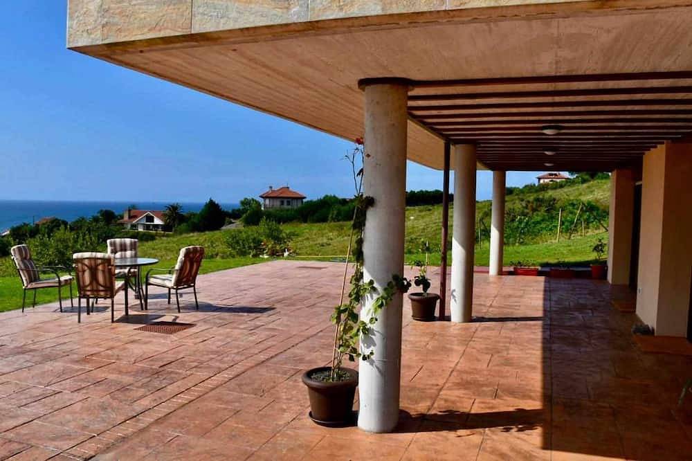 Apartment In Blessed Glory in Comillas, Kantabrische Küste