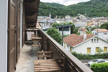 Chalet pour 8 personnes, avec sauna ainsi que jardin et balcon à Ax-les-Thermes