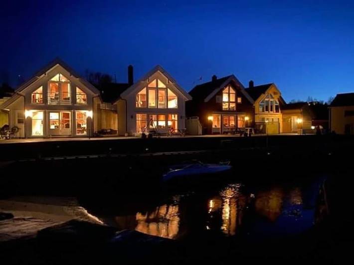 Ferienhaus für 4 Personen, mit Sauna und Seeblick sowie Garten und Ausblick - 1