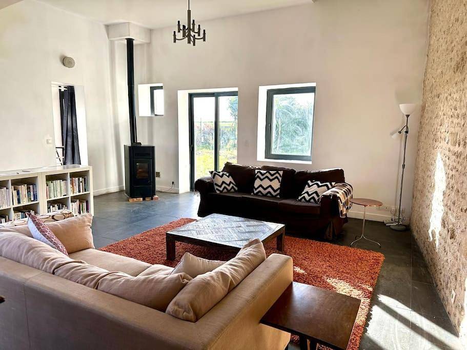 Stylish Country Loft one hour from Paris in Chevrainvilliers, Parc naturel régional du Gâtinais français