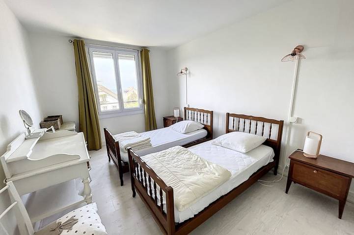 Appartement entier, Appartement spacieux près de la plage et commerces, 4 couchages in Donville-les-Bains, Côte de la Déroute