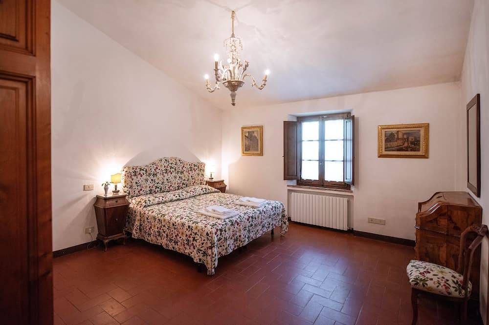 Schönes Haus am Garten mit Gemeinschaftspool nur 5 km. von Siena Toskana in Siena, Siena Provinz