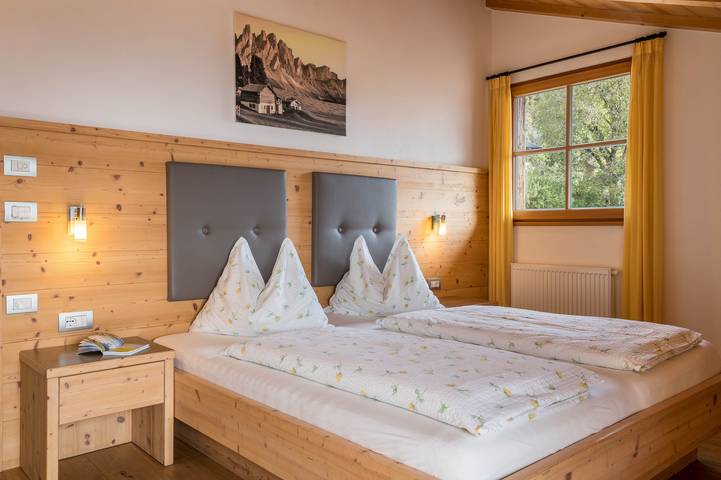 Ferienwohnung für 6 Personen, mit Balkon und Garten im Grödnertal